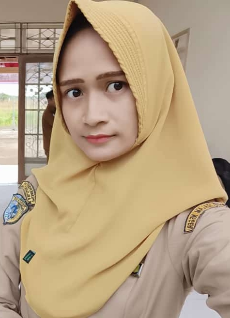 SANDRA HARIYANTI